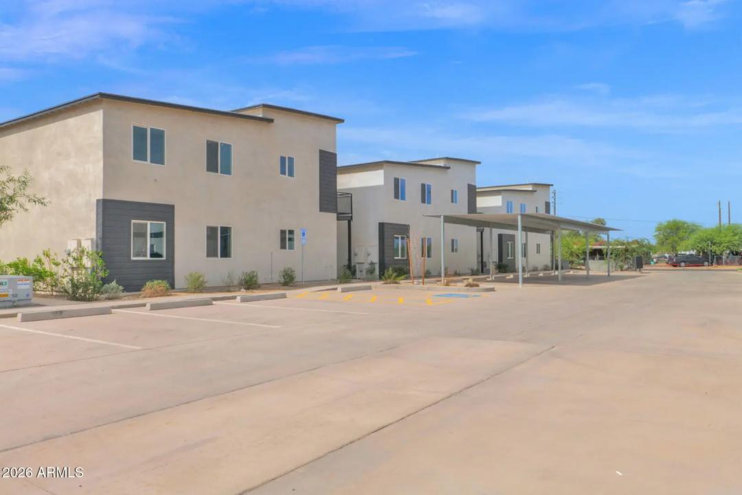 Real Estate Picture 29