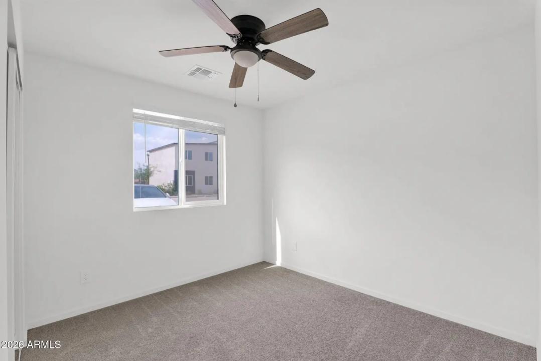 Real Estate Picture 11