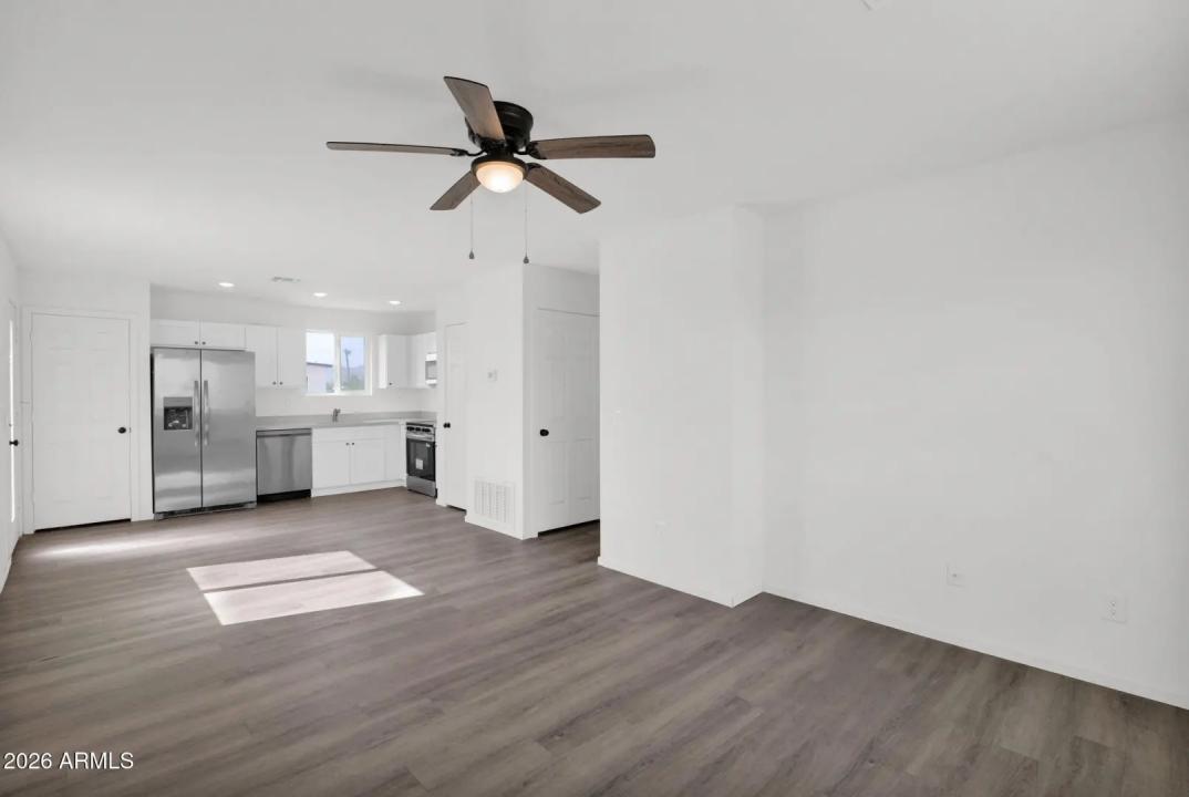 Real Estate Picture 22