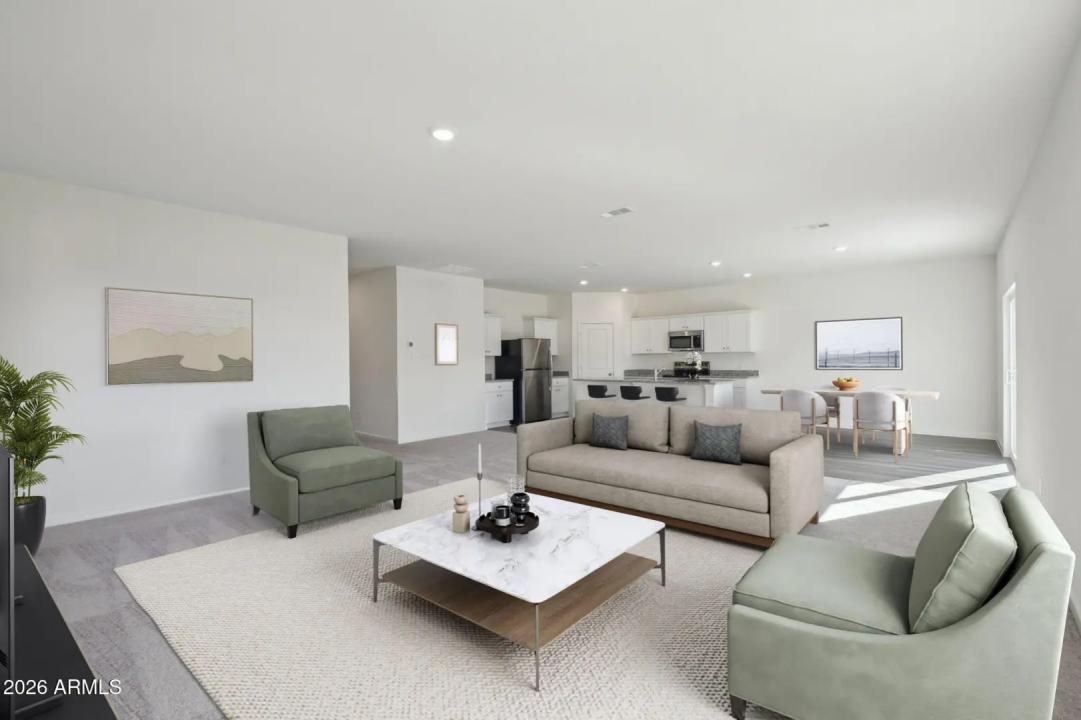 Real Estate Picture 4