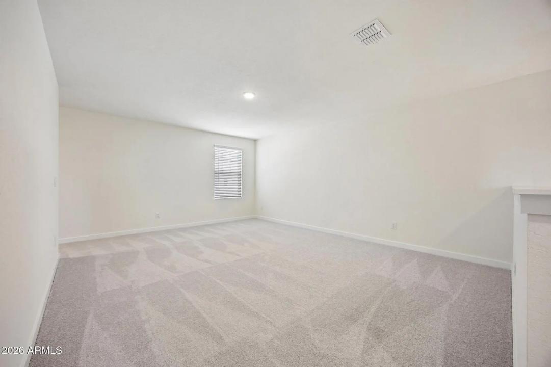 Real Estate Picture 31