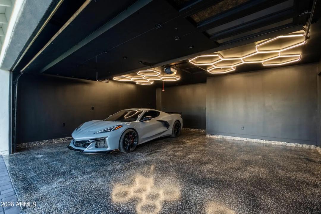 Real Estate Picture 26