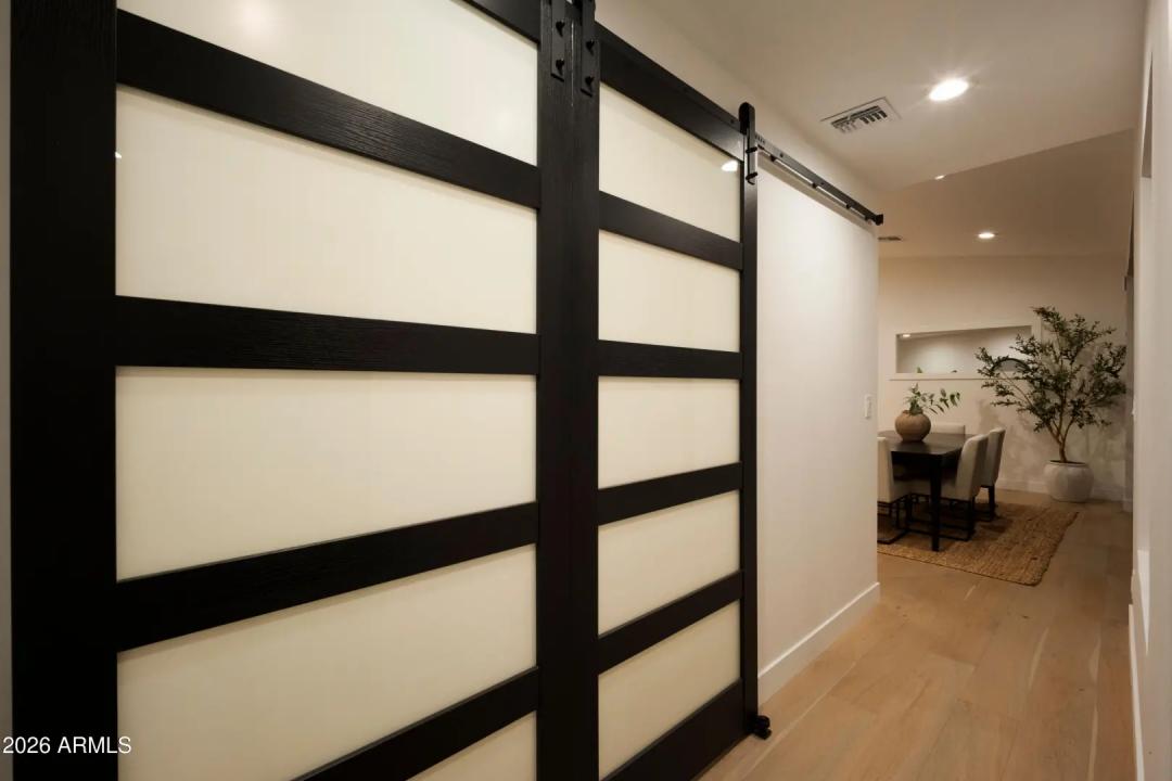 Real Estate Picture 33