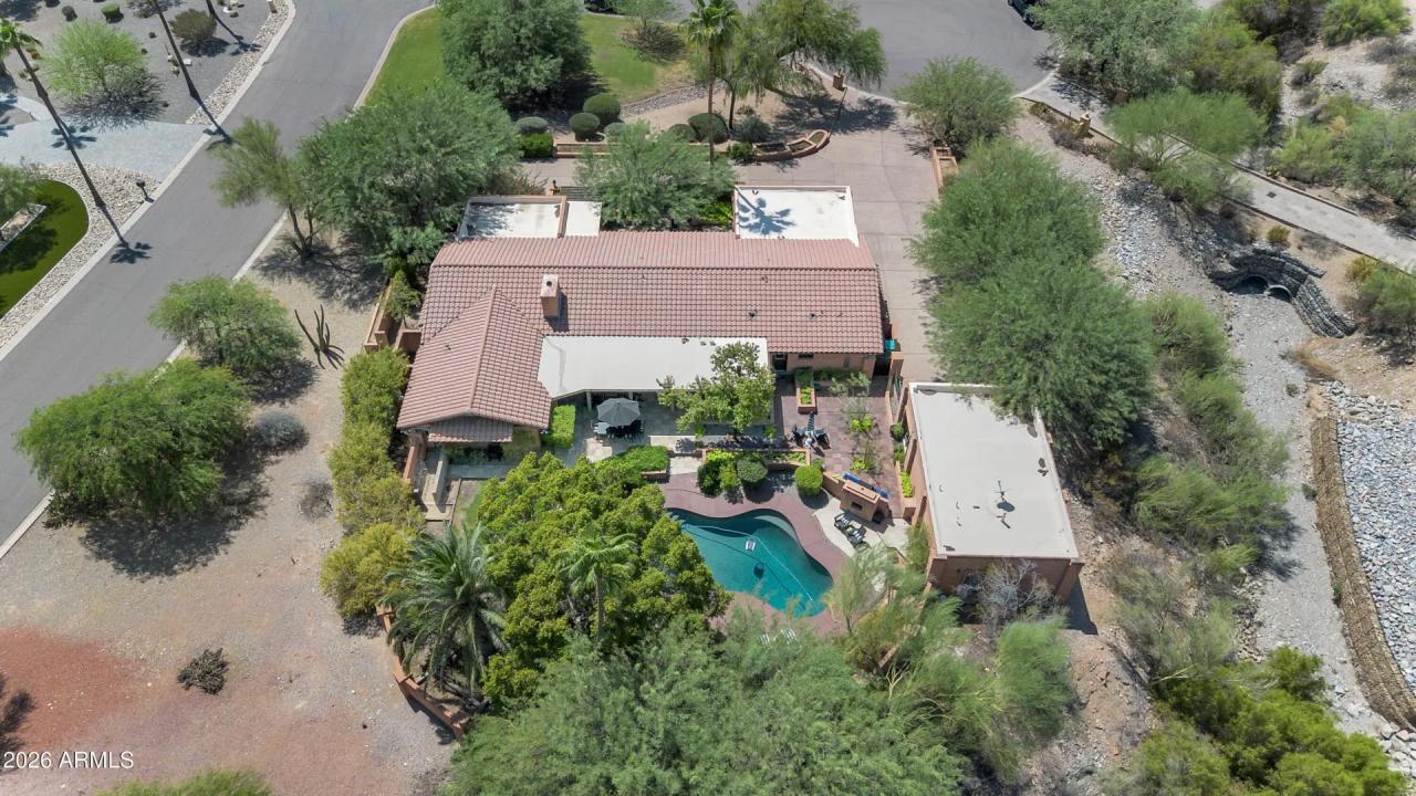 Real Estate Picture 6