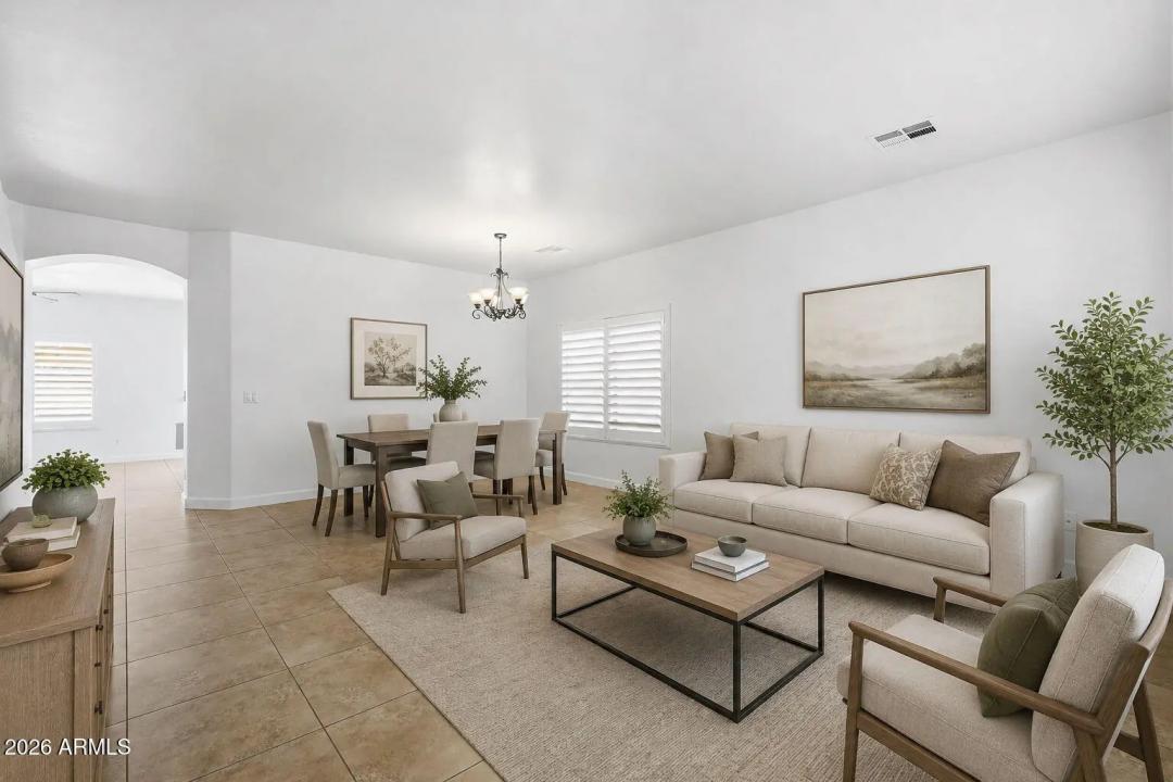 Real Estate Picture 3