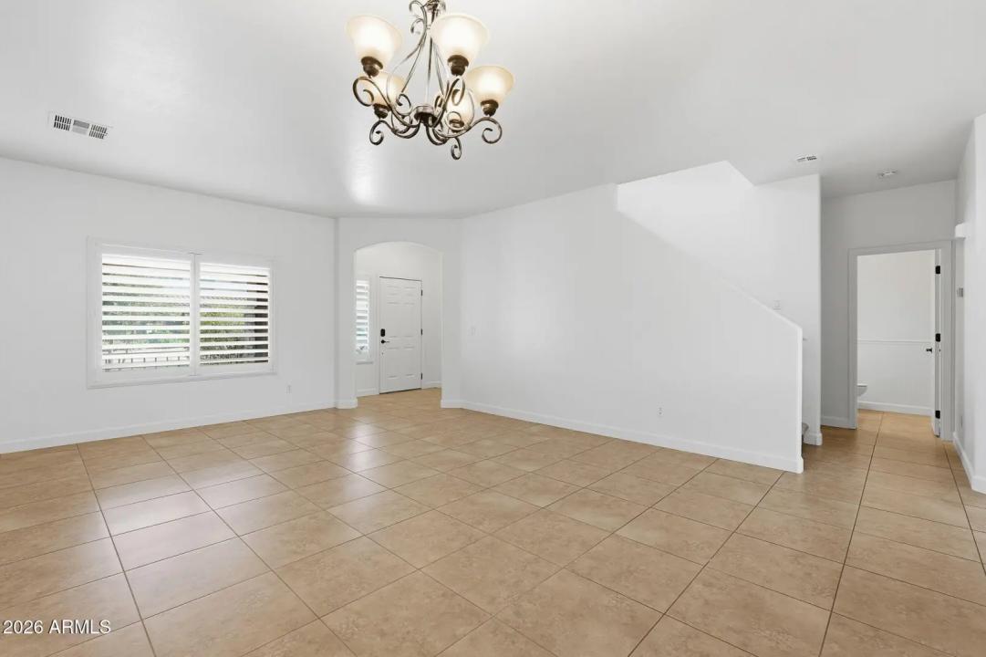 Real Estate Picture 6