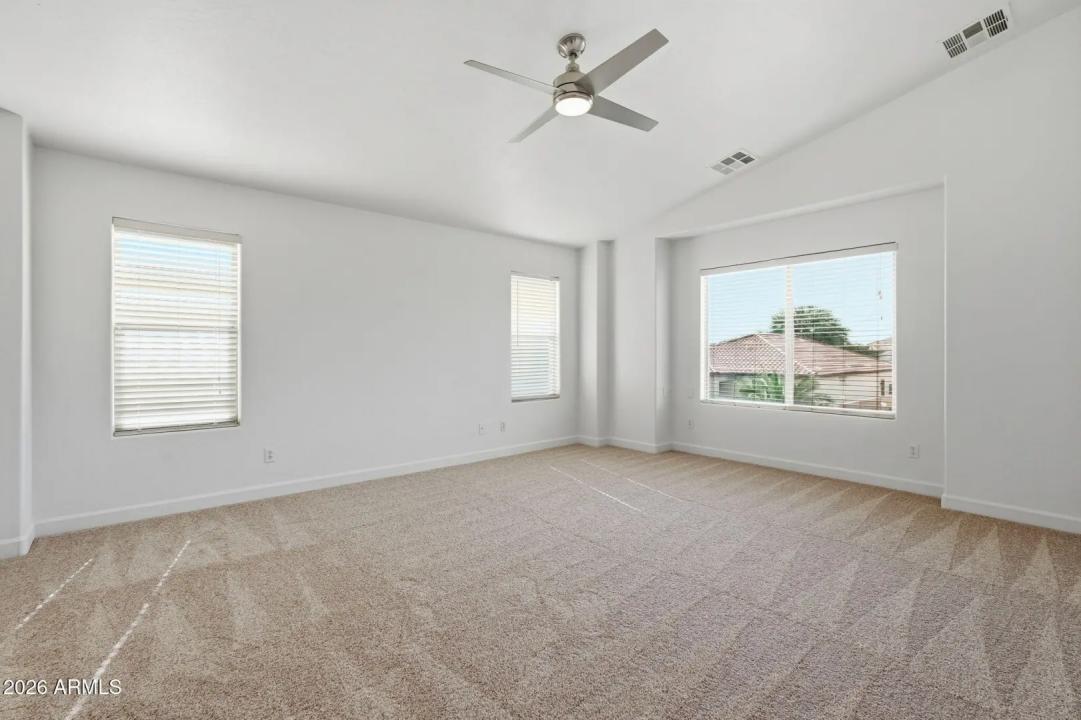 Real Estate Picture 23
