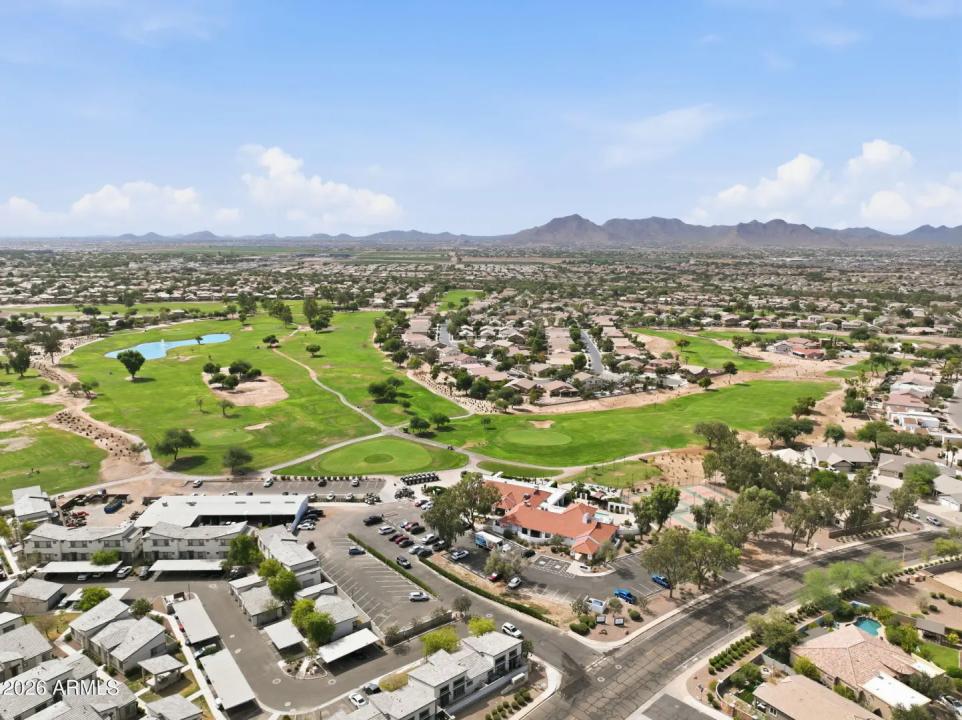 Real Estate Picture 50