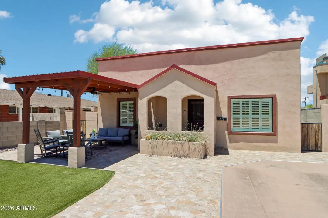 Real Estate Picture 1