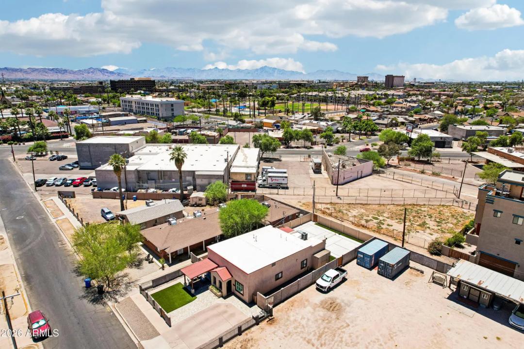 Real Estate Picture 6