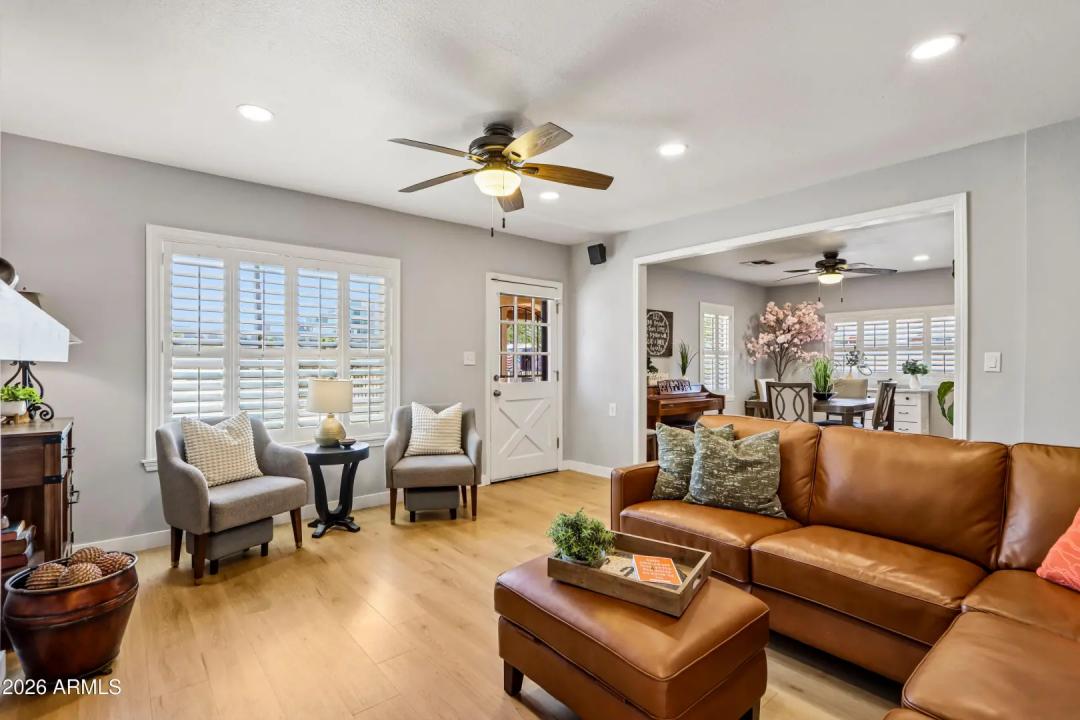 Real Estate Picture 9