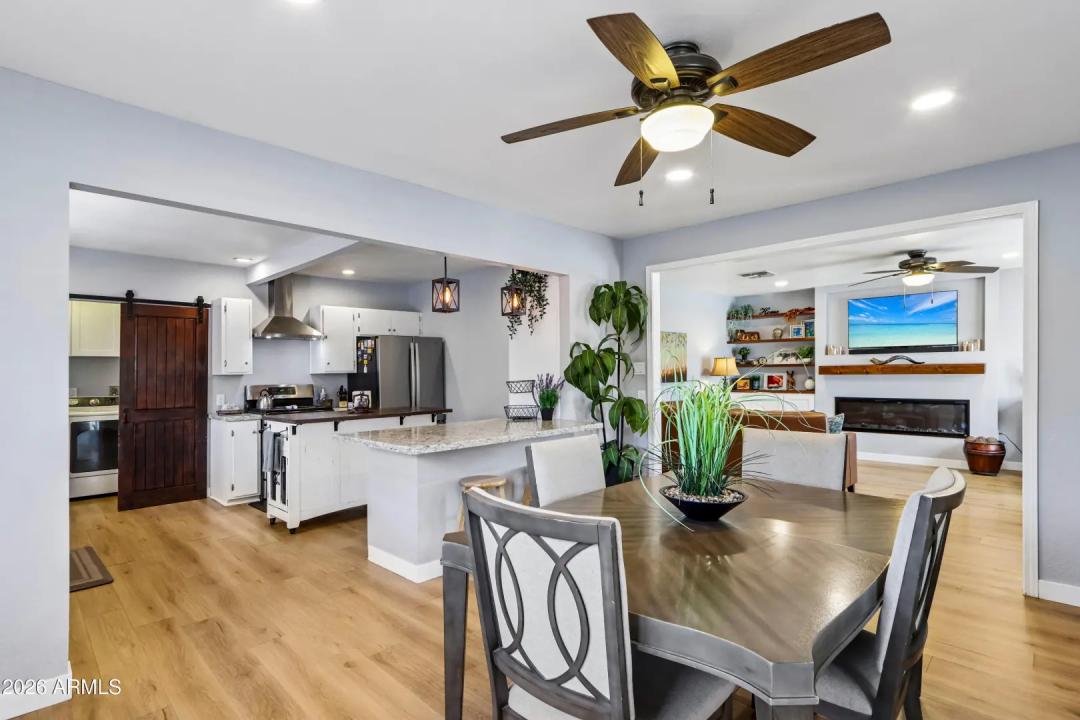 Real Estate Picture 15