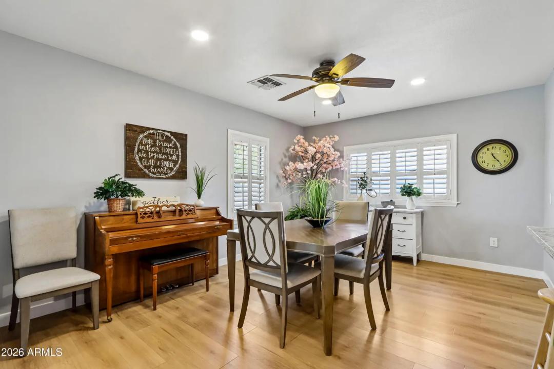 Real Estate Picture 16
