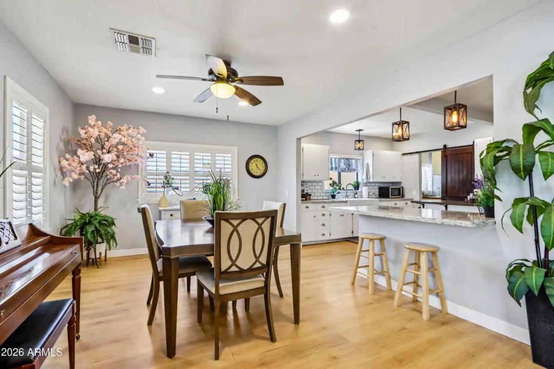 Real Estate Picture 17