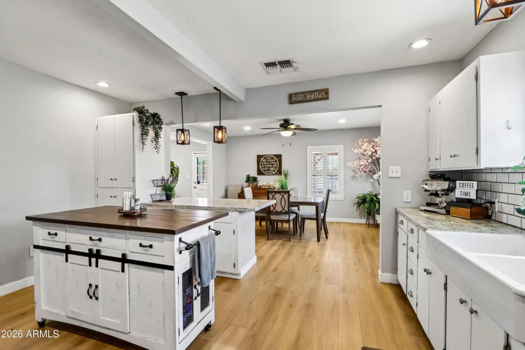 Real Estate Picture 21