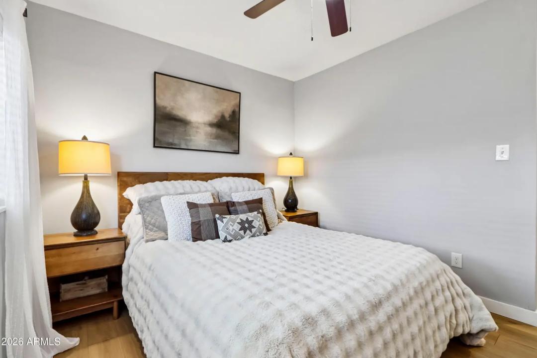 Real Estate Picture 28