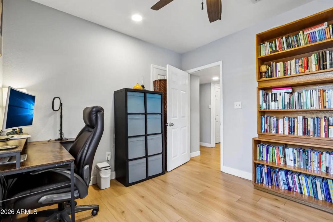 Real Estate Picture 37