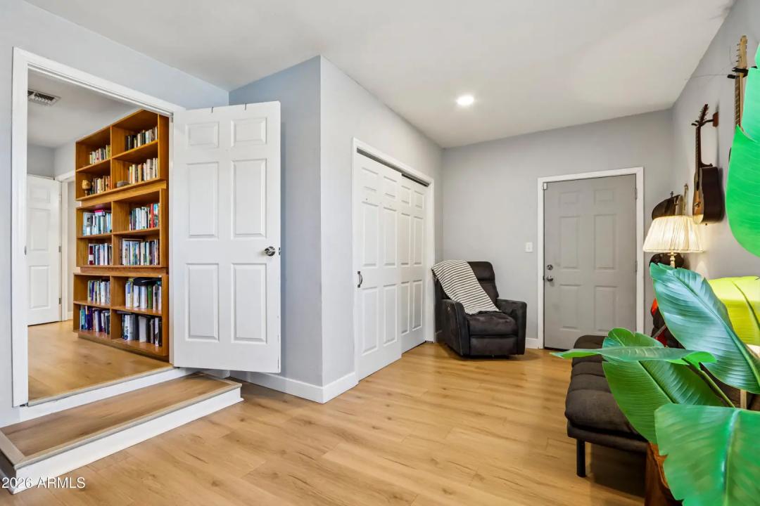 Real Estate Picture 38