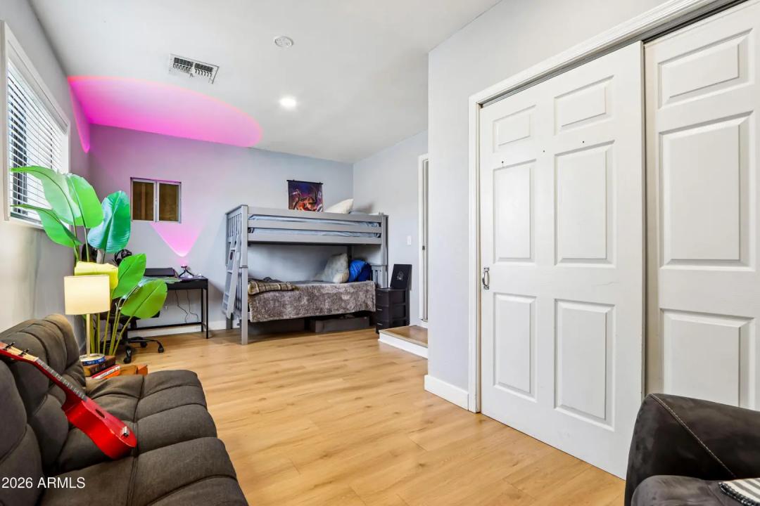 Real Estate Picture 39
