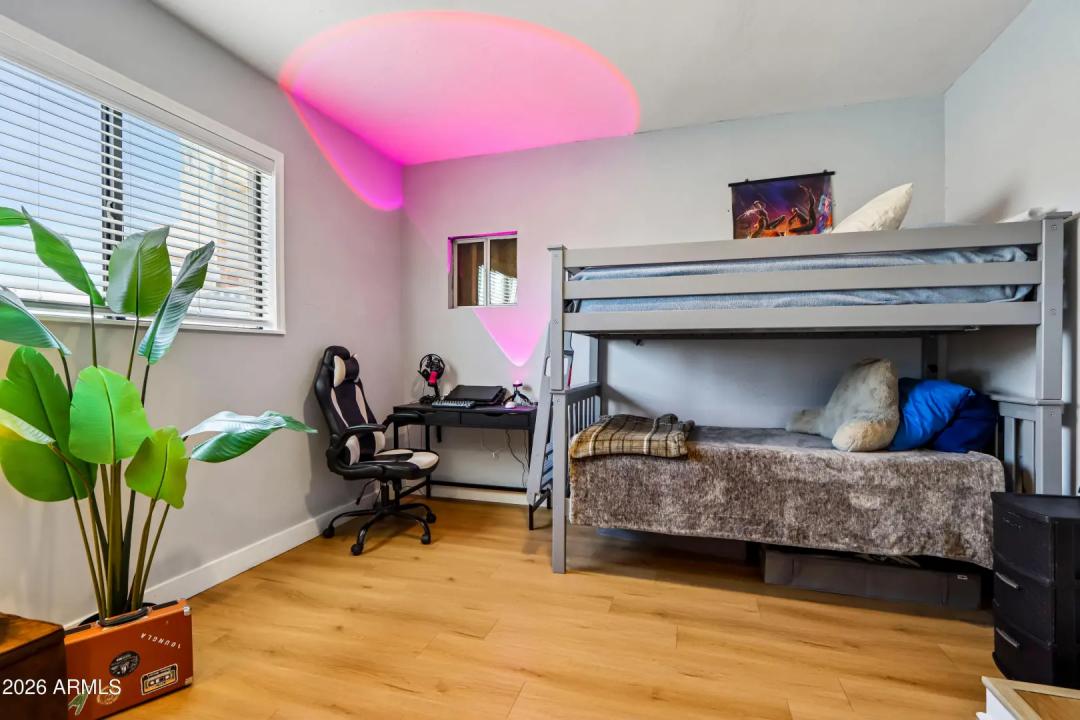 Real Estate Picture 40