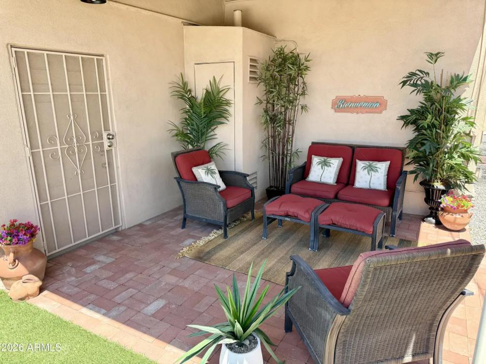 Real Estate Picture 42