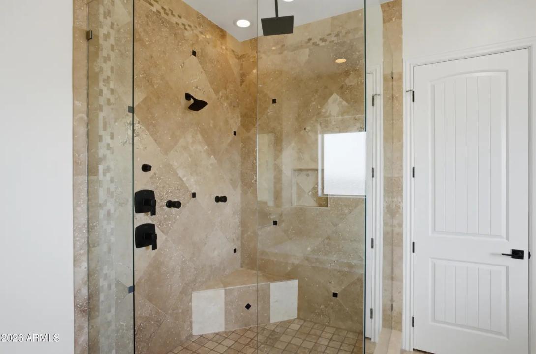Real Estate Picture 22