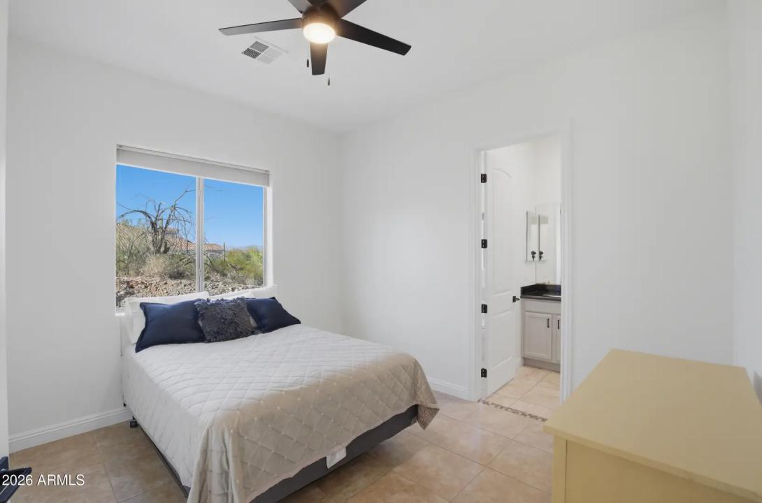 Real Estate Picture 29
