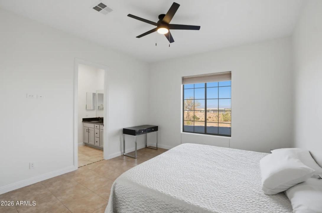 Real Estate Picture 33