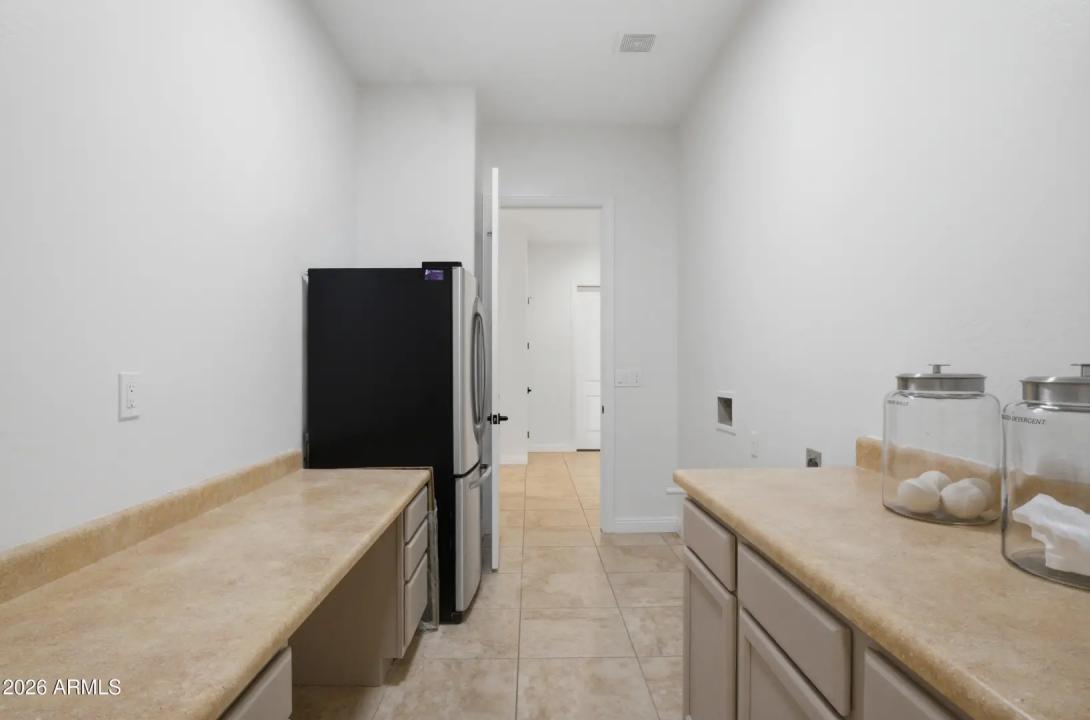 Real Estate Picture 40