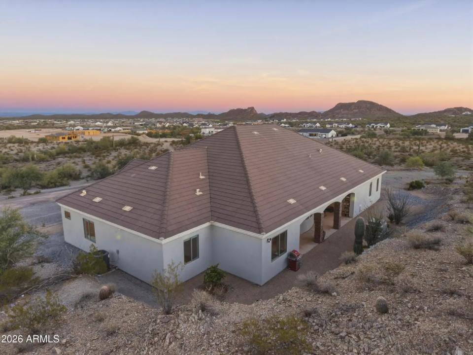 Real Estate Picture 60