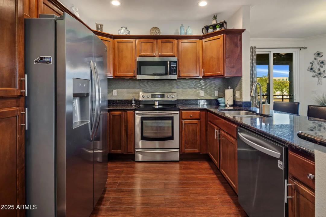 Real Estate Picture 5
