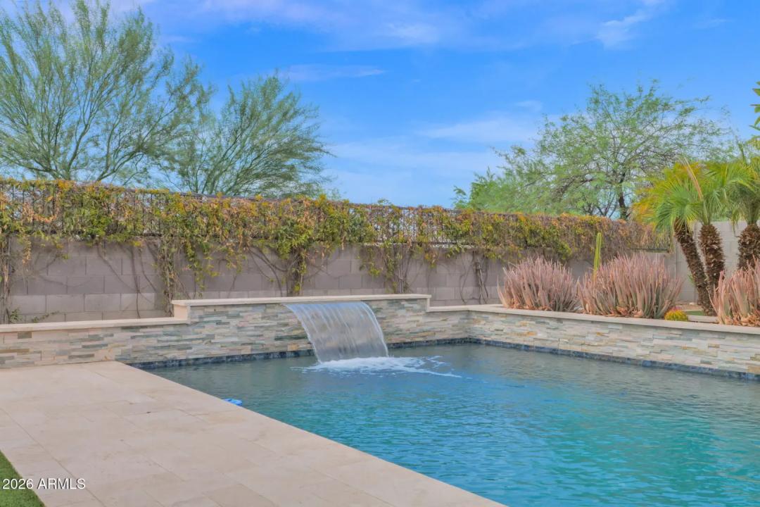 Real Estate Picture 21