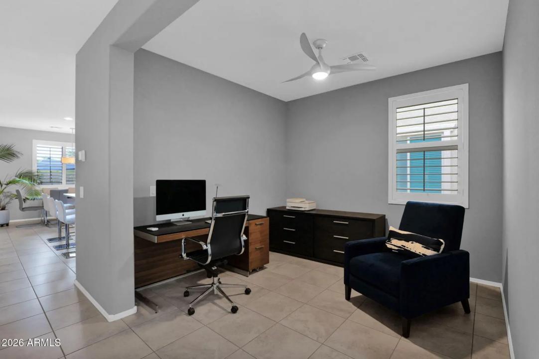 Real Estate Picture 12
