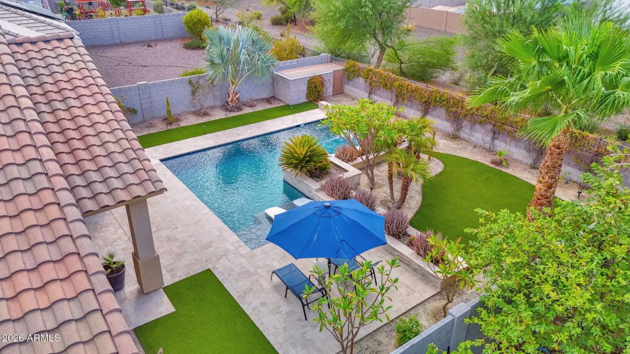 Real Estate Picture 23