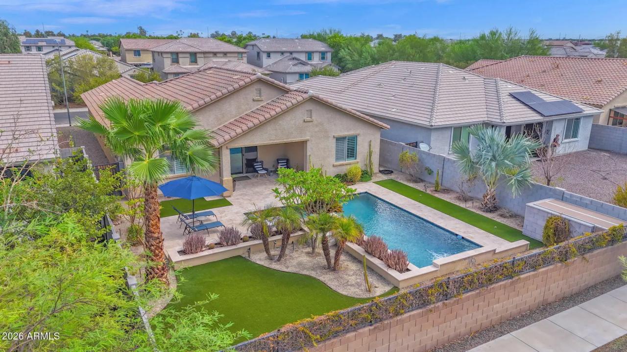 Real Estate Picture 22