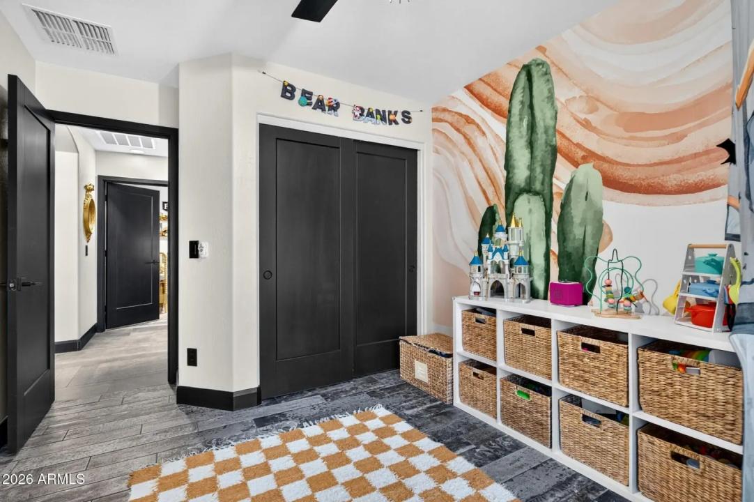 Real Estate Picture 28