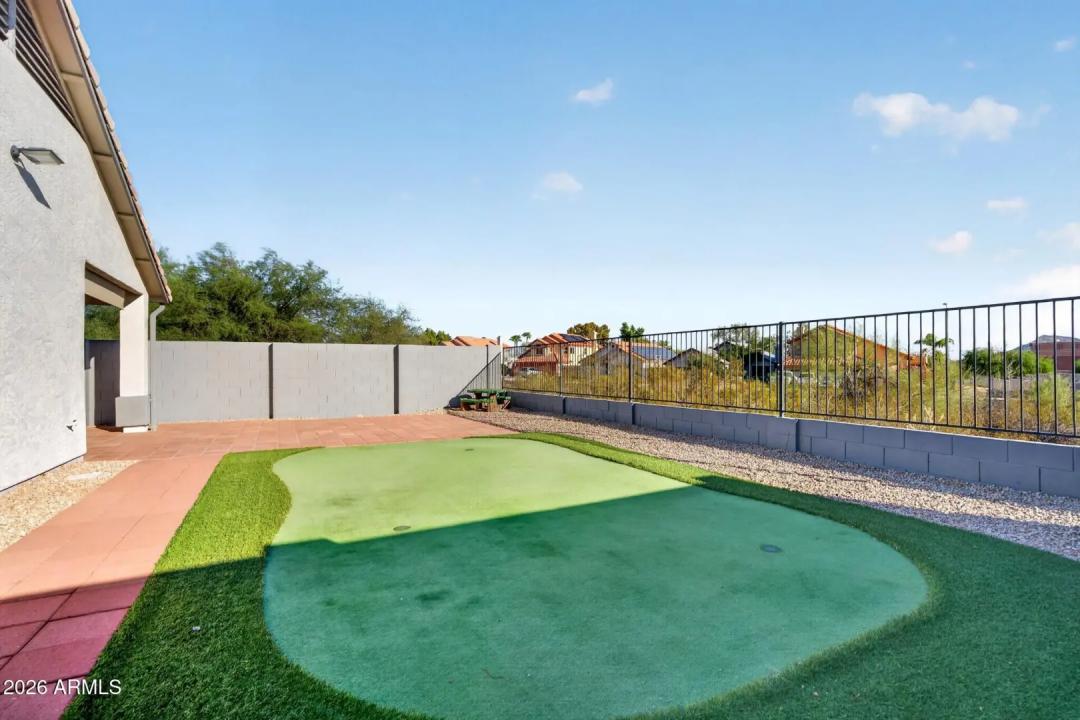 Real Estate Picture 38