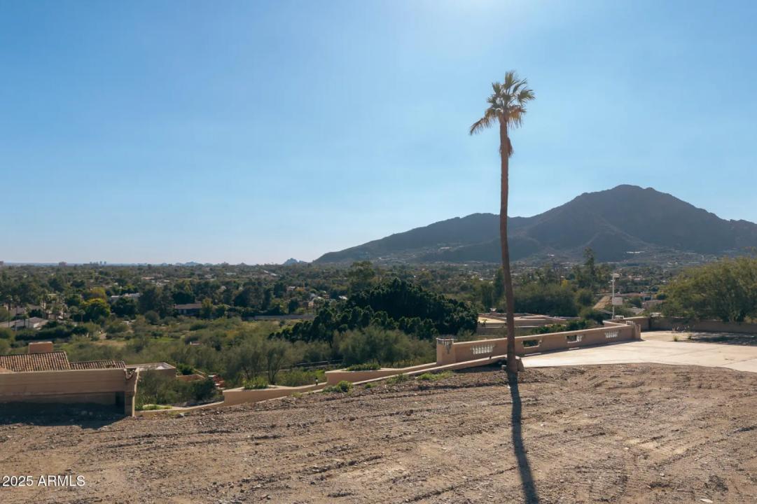 Real Estate Picture 1