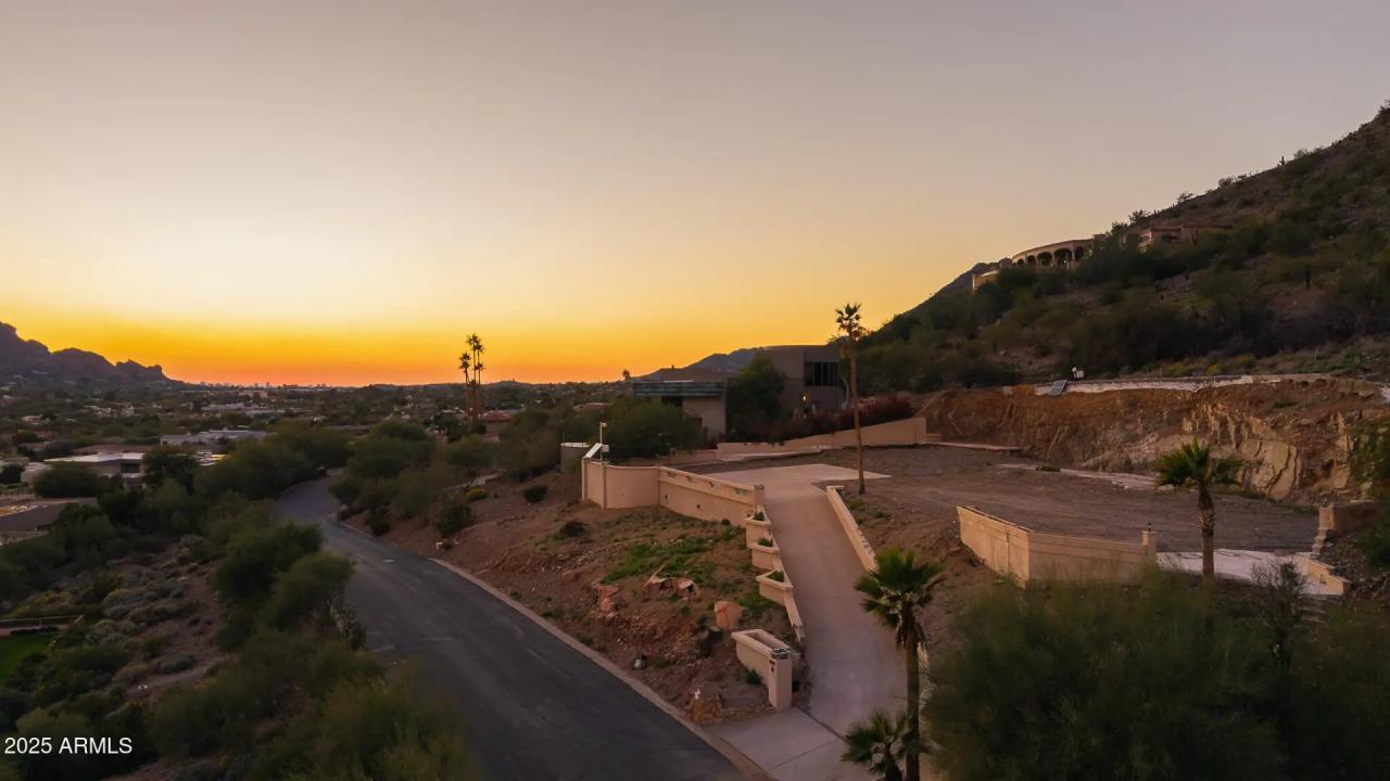 Real Estate Picture 7