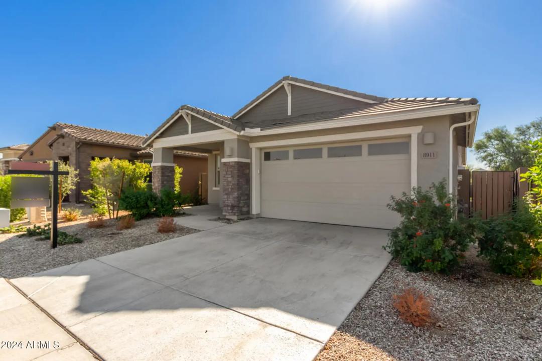 Real Estate Picture 3