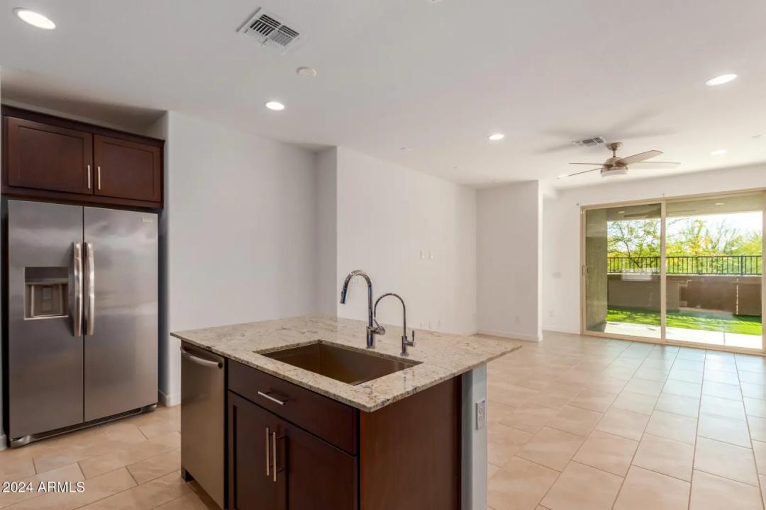Real Estate Picture 13