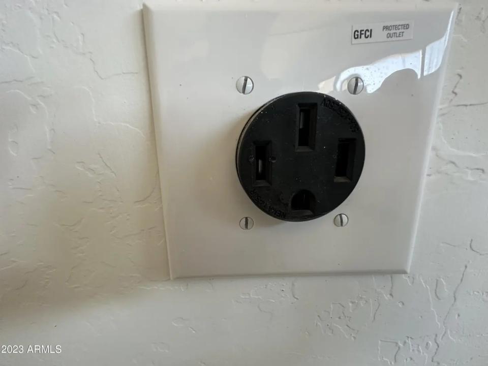 Real Estate Picture 29