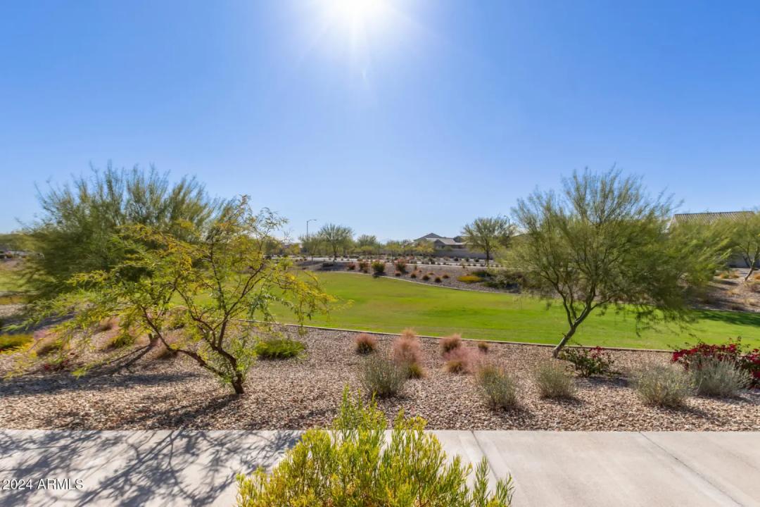 Real Estate Picture 36