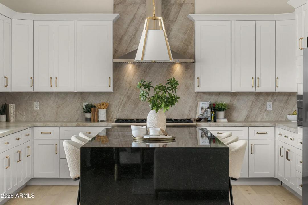 Real Estate Picture 2