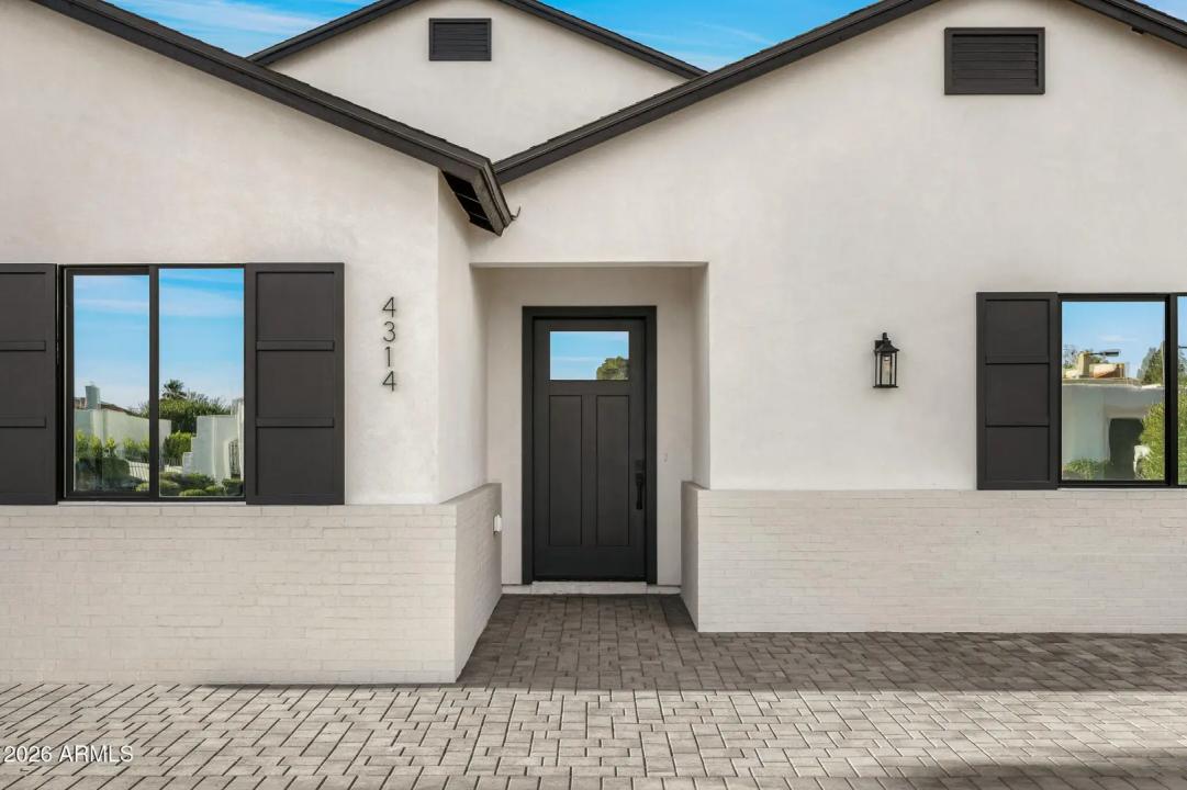 Real Estate Picture 24