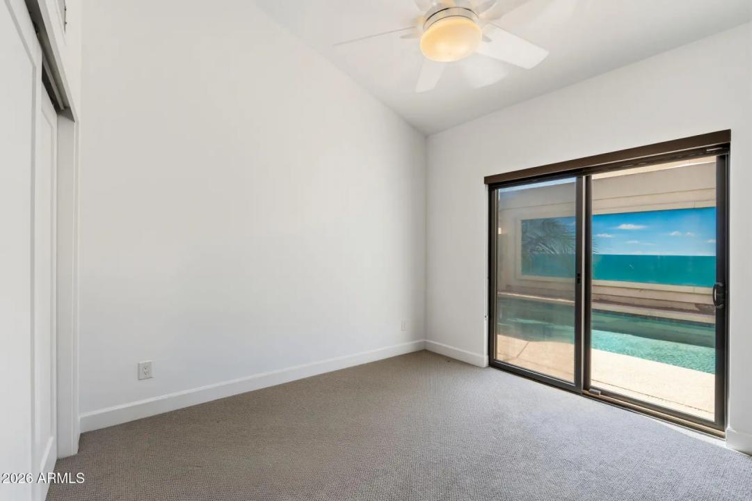 Real Estate Picture 32