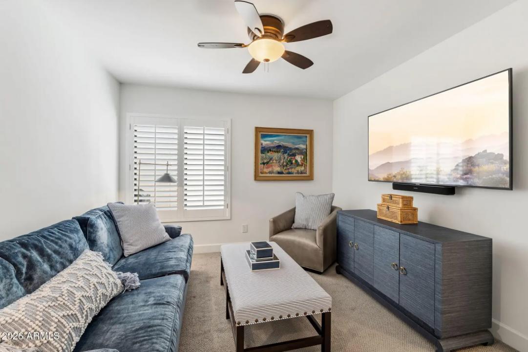 Real Estate Picture 18
