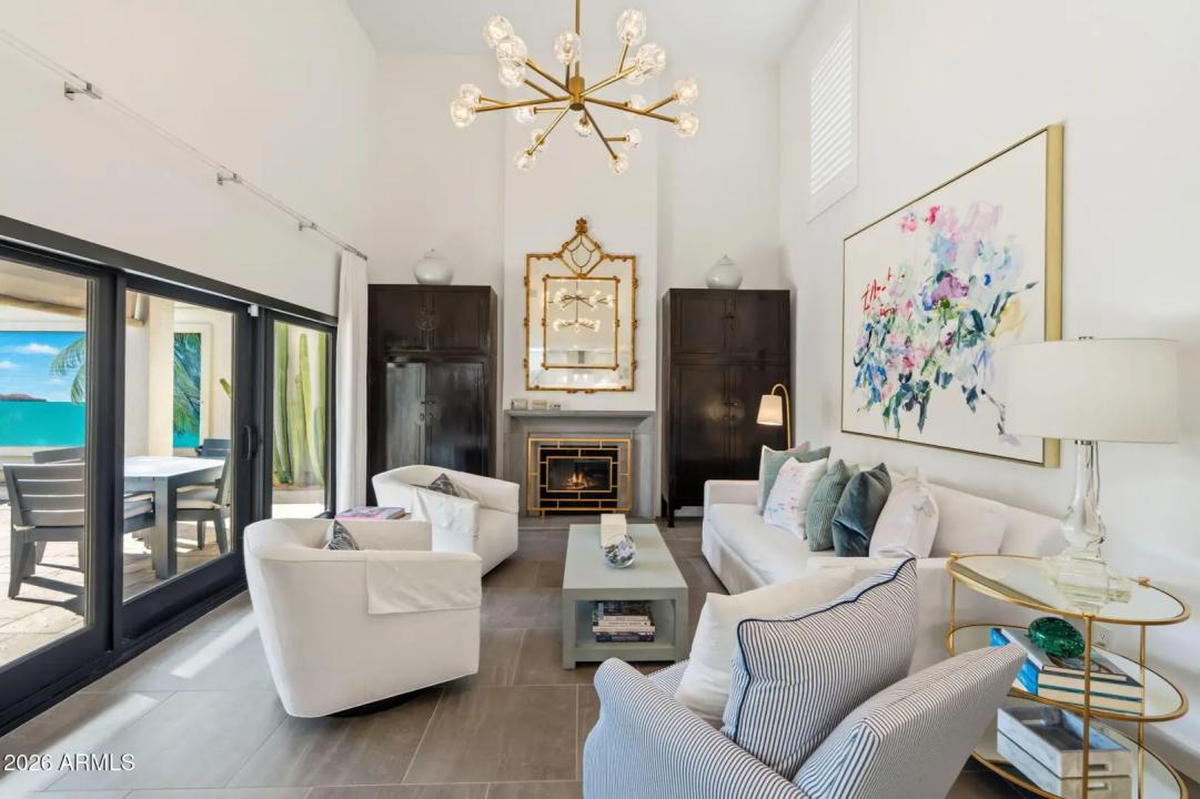Real Estate Picture 7