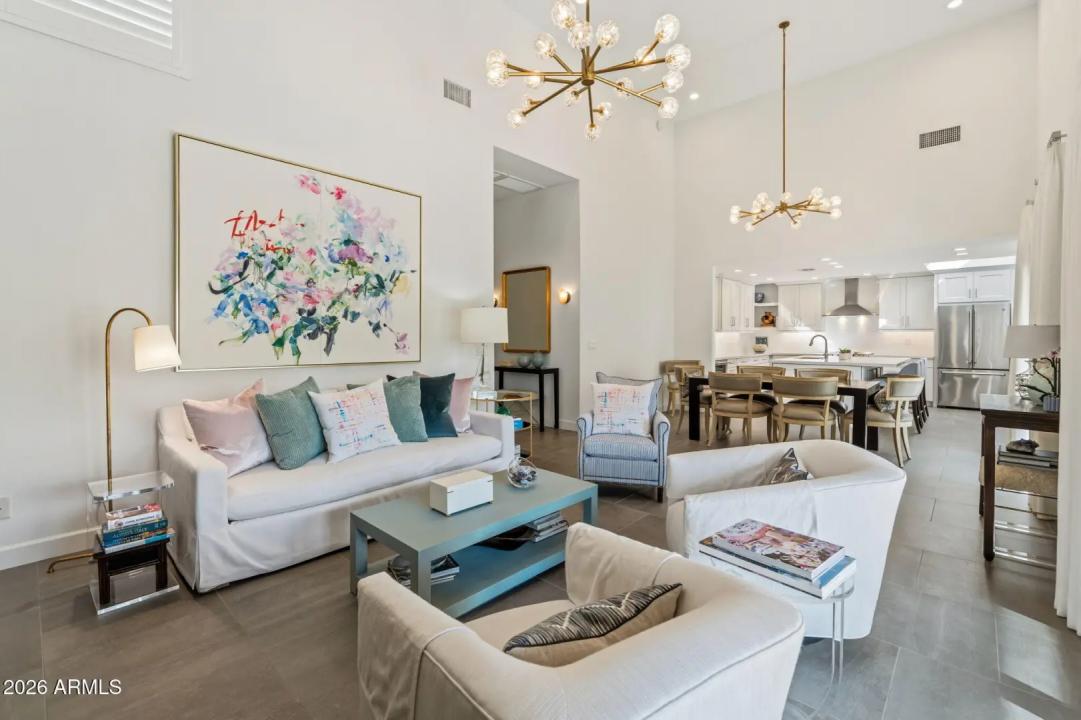 Real Estate Picture 9