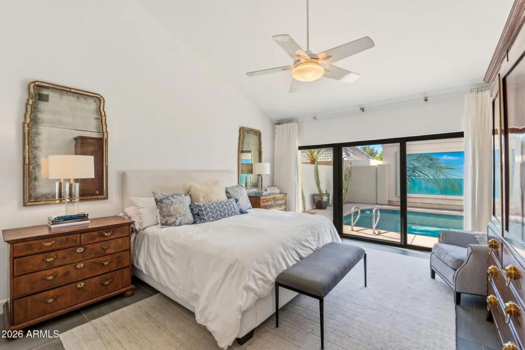 Real Estate Picture 24